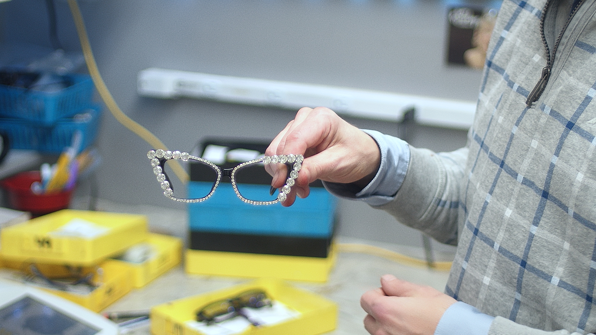 Local Expertise offered by EyeDeal Optical in Rockford, IL